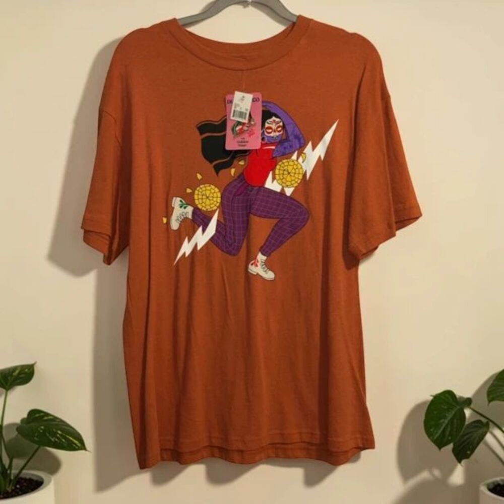 Golden Hour Women’s Dia de los Muertos Graphic Tee
